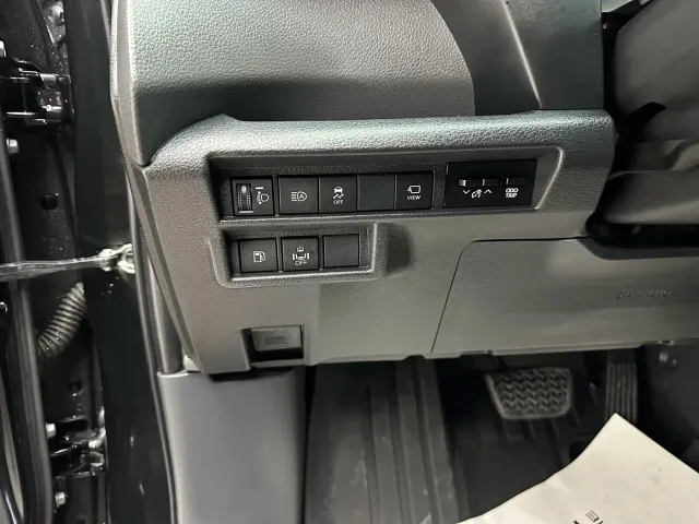 Toyota Sienna — Фото автомобиля 7