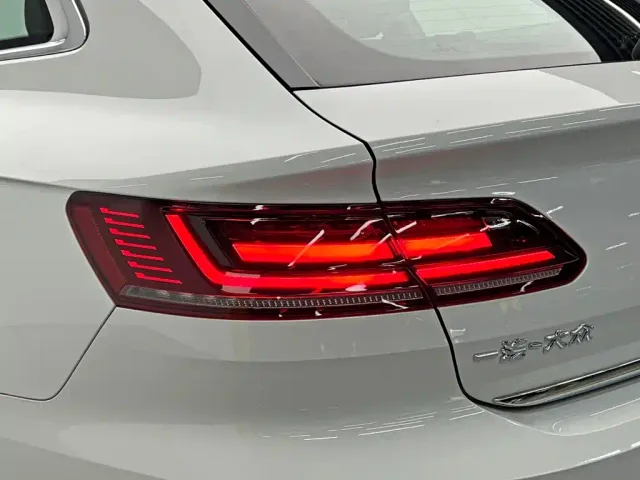Volkswagen CC — Фото автомобиля 11