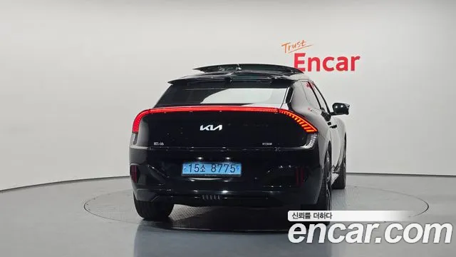 Kia EV6 — Фото автомобиля 3