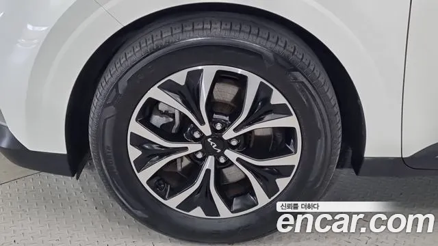 Kia Canival Carnival 4 поколение Дизель 9 мест Prestige — Фото автомобиля 6