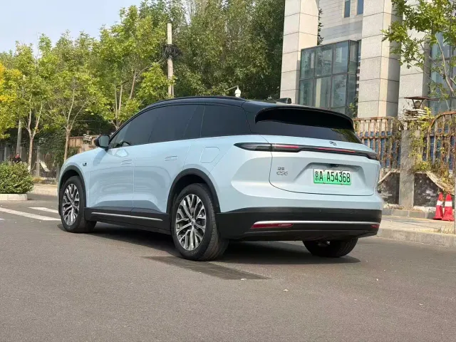 Nio ES6 — Фото автомобиля 25