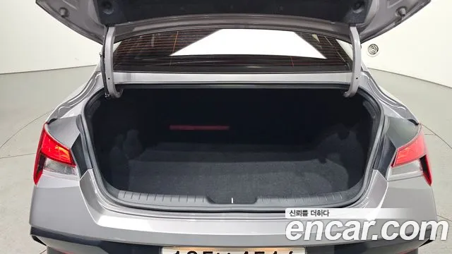 Hyundai Avante CN7 — Фото автомобиля 20
