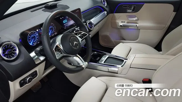 Mercedes-Benz EQB — Фото автомобиля 14