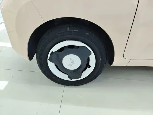 Wuling Hongguang Mini EV — Фото автомобиля 22