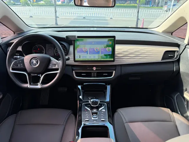 BYD Song MAX — Фото автомобиля 8