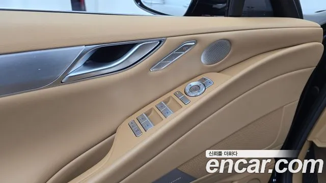 Genesis G80 RG3 — Фото автомобиля 30