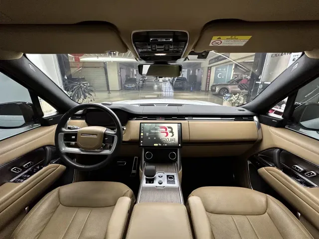 Land Rover Range Rover — Фото автомобиля 10
