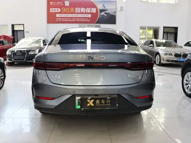BYD Qin PLUS — Фото автомобиля 8