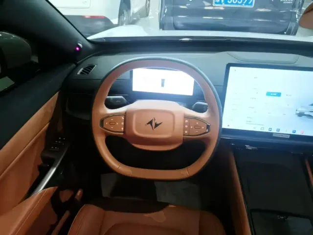 Dongfeng eπ 007 — Фото автомобиля 10