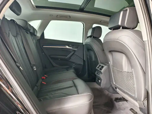 Audi Q5L — Фото автомобиля 6