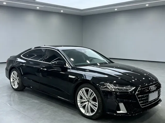 Audi A7L — Фото автомобиля 3