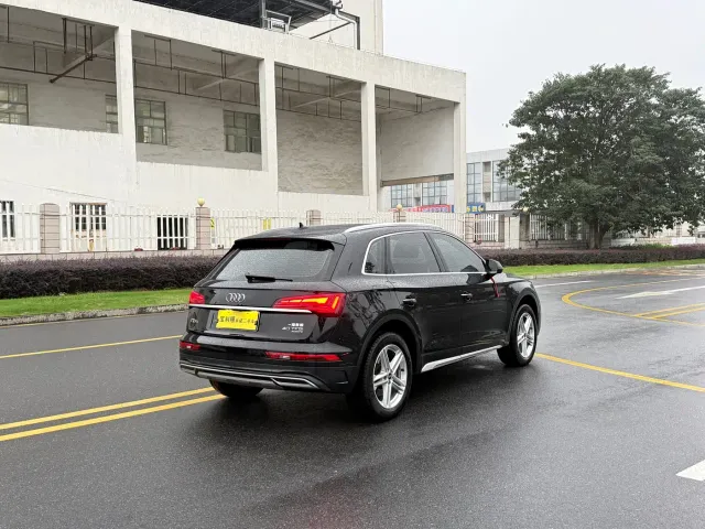 Audi Q5L — Фото автомобиля 7