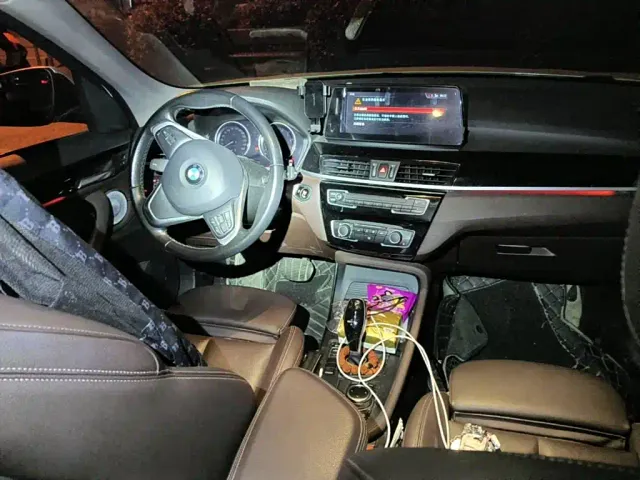 BMW X1 — Фото автомобиля 12