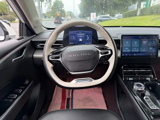 Wuling Starlight — Фото автомобиля 14