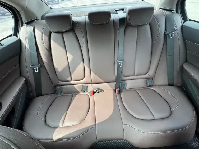 BMW 1 Series — Фото автомобиля 14