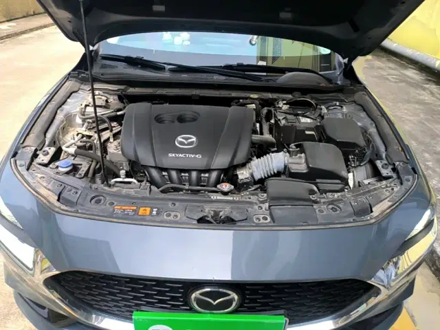 Mazda Axela — Фото автомобиля 19