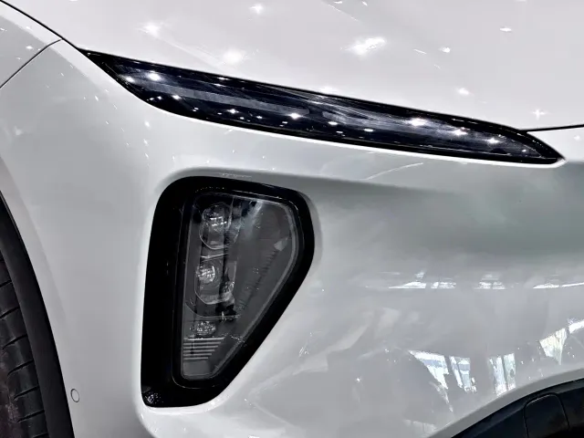 Nio ES6 — Фото автомобиля 5