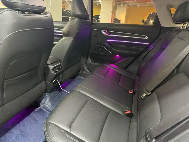 Geely Emgrand — Фото автомобиля 12