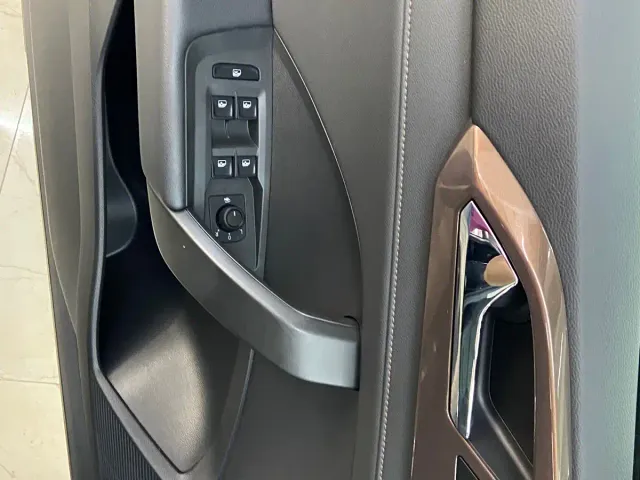 Volkswagen Tharu — Фото автомобиля 14