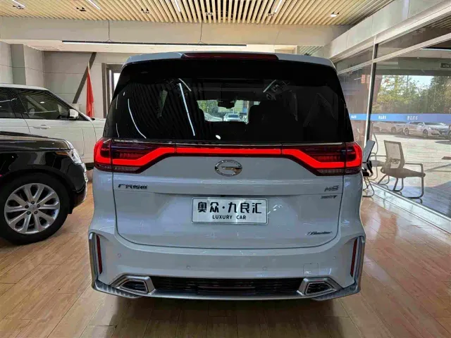 GAC Trumpchi M8 — Фото автомобиля 14