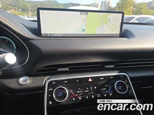 Genesis GV80 — Фото автомобиля 16