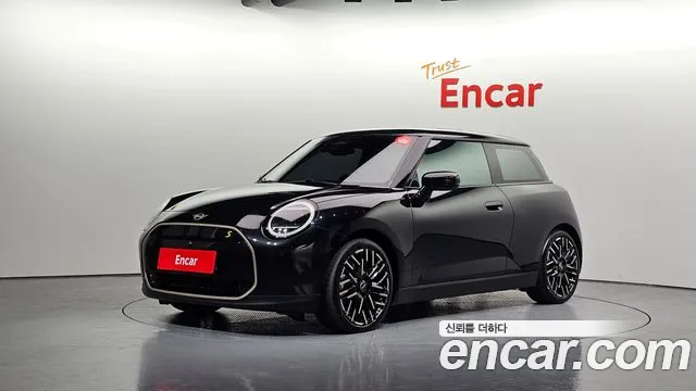 Фотография автомобиля — MINI Cooper 4th Gen