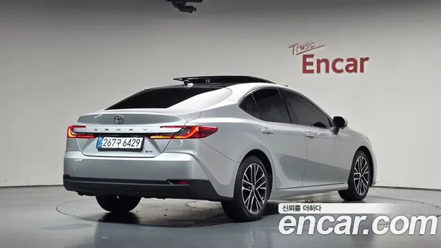 Toyota Camry XV80 — Фото автомобиля 2