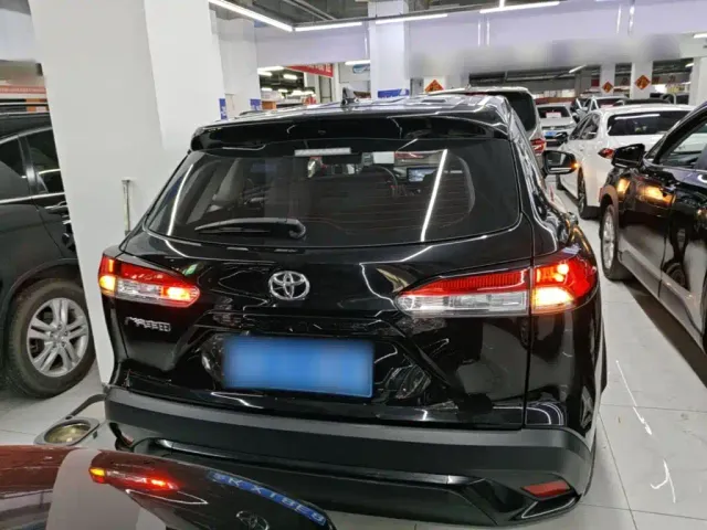 Toyota Frontlander — Фото автомобиля 5
