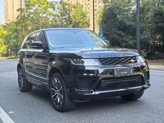 Land Rover Range Rover Sport — Фото автомобиля 3