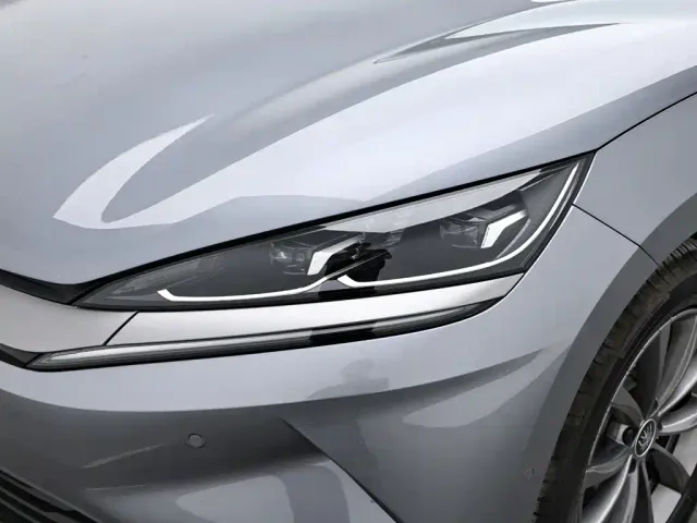 BYD Qin L — Фото автомобиля 17