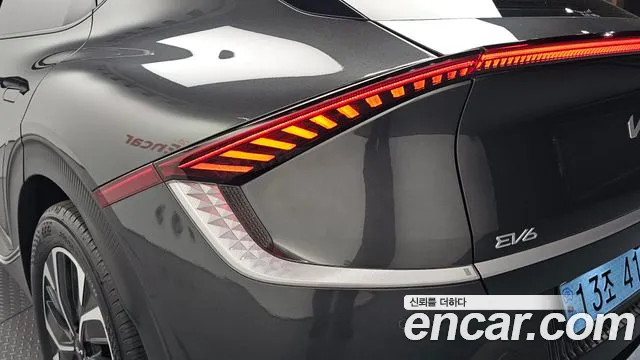 Kia EV6 — Фото автомобиля 23