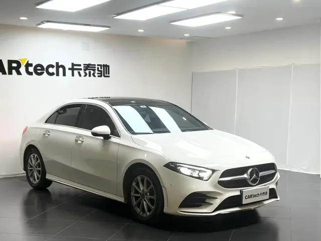 Mercedes-Benz A-Class — Фото автомобиля 3