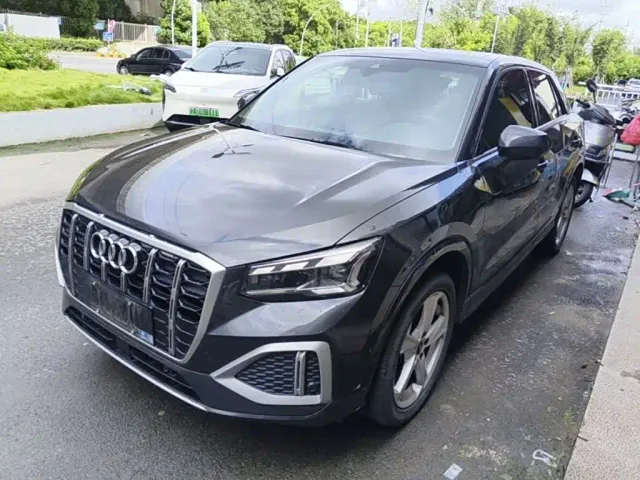Фотография автомобиля — Audi Q2L