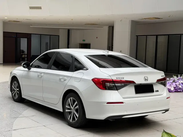 Honda Civic — Фото автомобиля 6