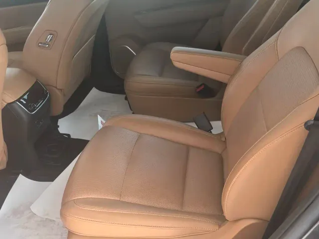Li Auto Li ONE 2021 Extended Range 6-Seater — Фото автомобиля 5