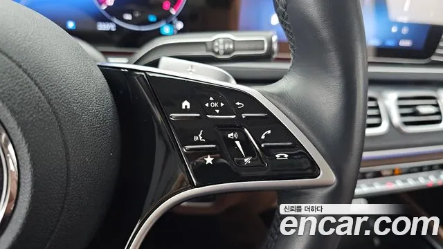 Mercedes-Benz GLE-Class — Фото автомобиля 30