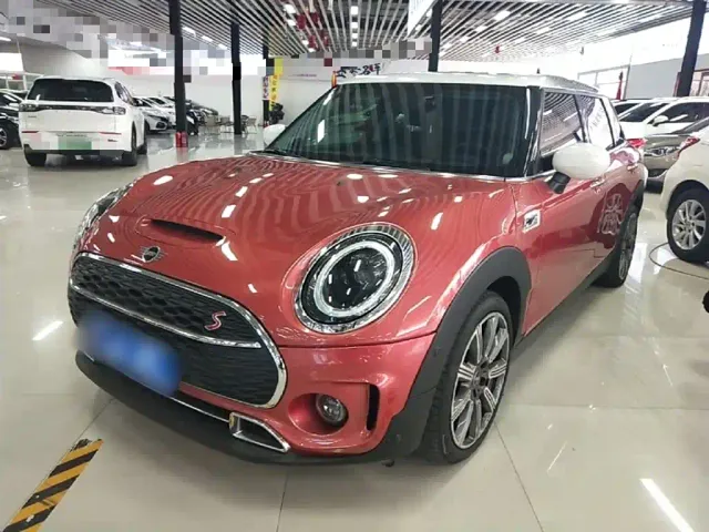 Фотография автомобиля — MINI Clubman