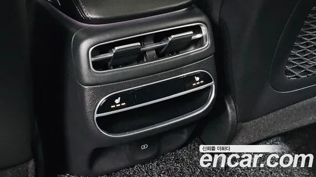 Genesis GV70 2.5T Бензин 2WD — Фото автомобиля 28