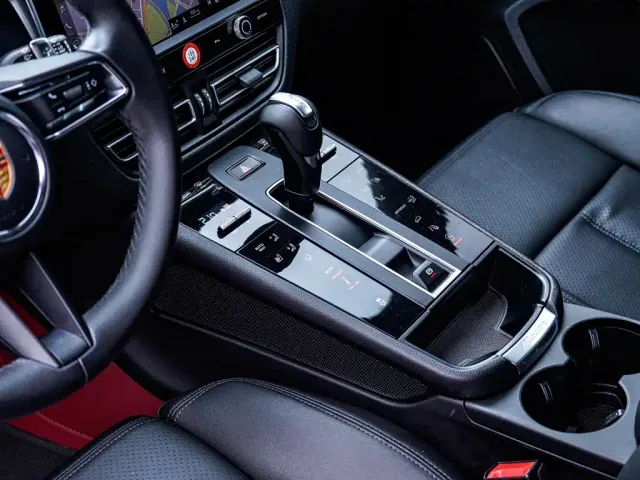 Porsche Macan — Фото автомобиля 4