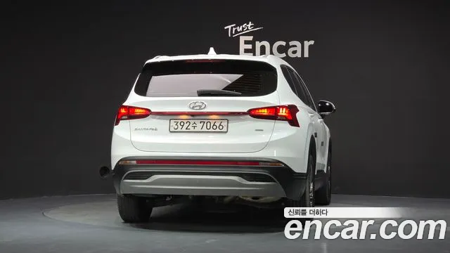 Hyundai Santafe Новый Santa Fe Дизель 2.2 4WD — Фото автомобиля 4