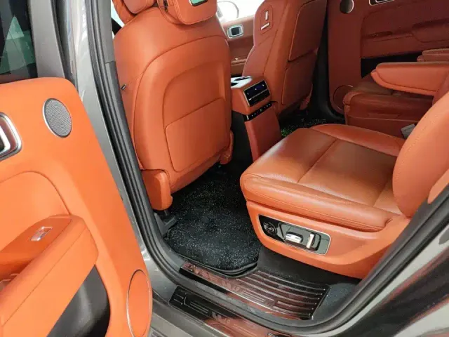 Li Auto L9 — Фото автомобиля 3