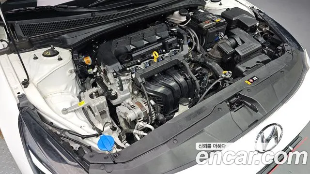 Hyundai Avante CN7 — Фото автомобиля 9