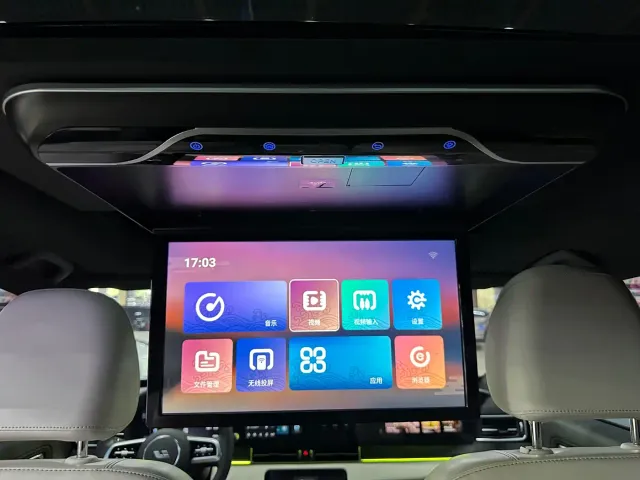Li Auto ONE — Фото автомобиля 14