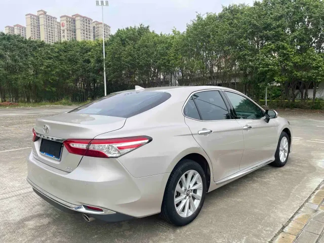 Toyota Camry — Фото автомобиля 14
