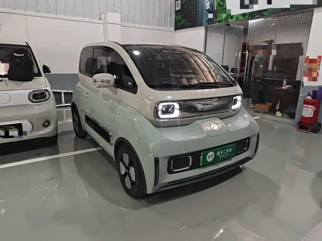 Baojun KiWi EV — Фото автомобиля 3