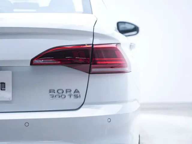Volkswagen Bora — Фото автомобиля 19