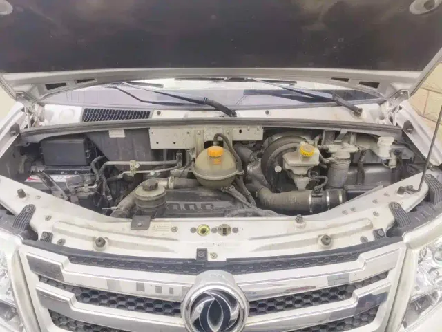 Dongfeng Yufeng — Фото автомобиля 3