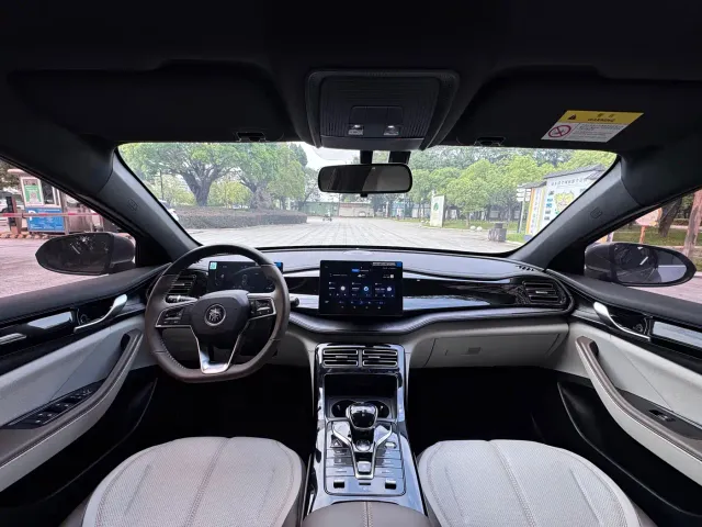 BYD Qin PLUS — Фото автомобиля 12