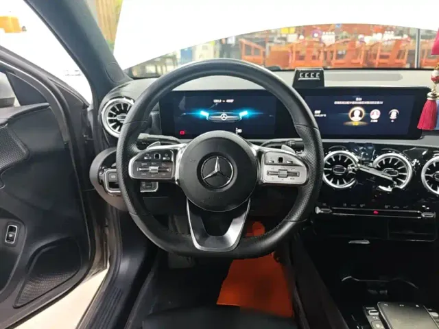 Mercedes-Benz A-Class — Фото автомобиля 10