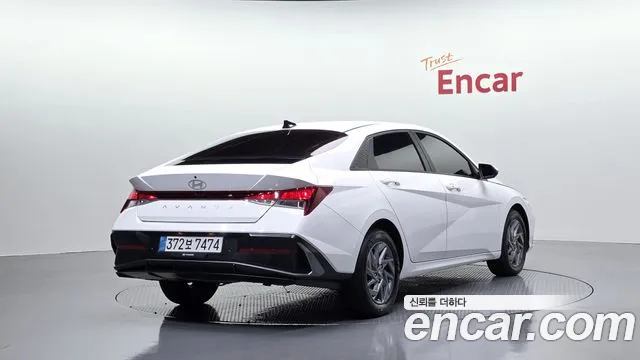 Фотография автомобиля — Hyundai Avante CN7